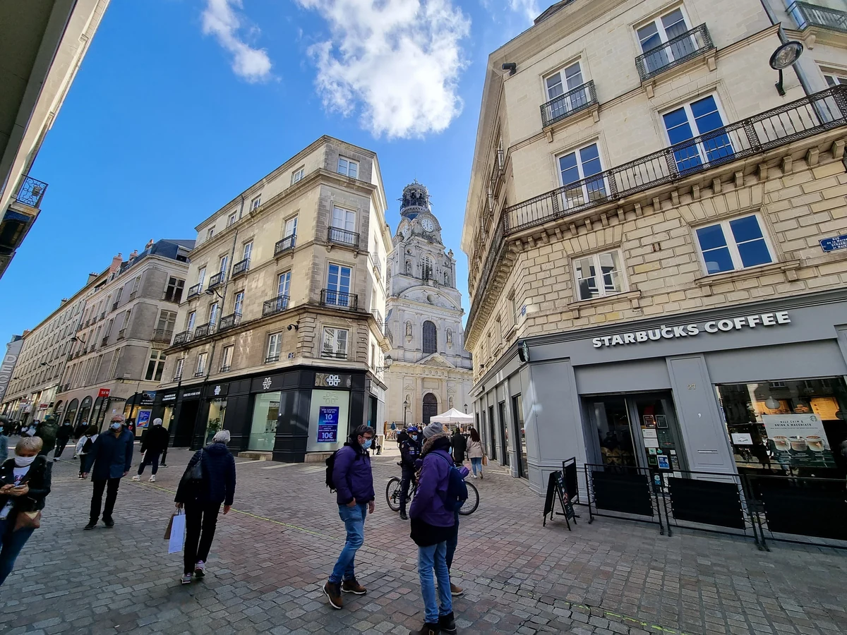 Samsung Galaxy S21+ test © © Pierre Crochart pour Clubic