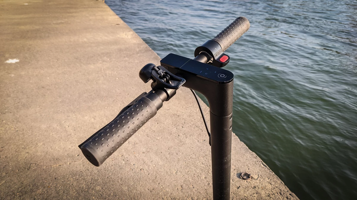 Xiaomi Mi Electric Scooter Pro 2 © David Nogueira