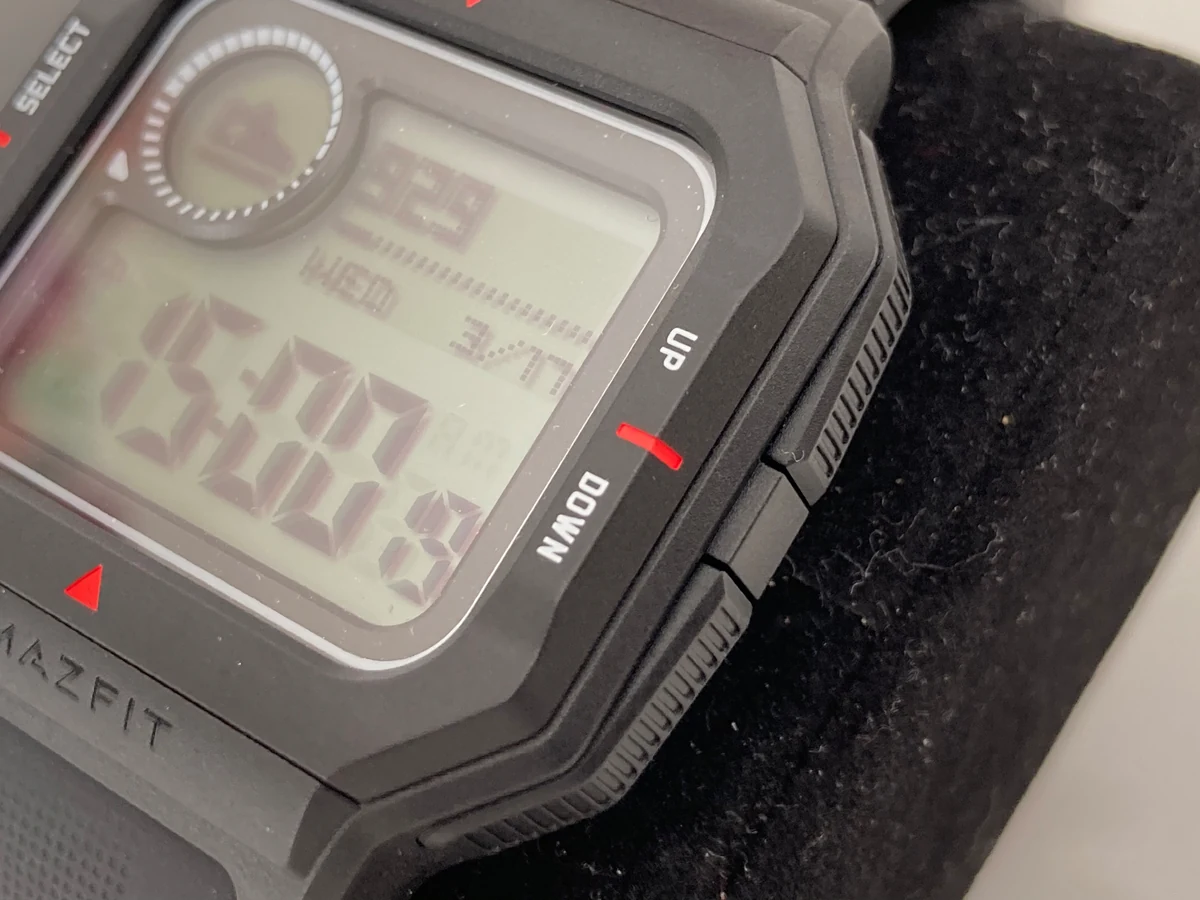 Amazfit Neo - Boutons © Johan Gautreau