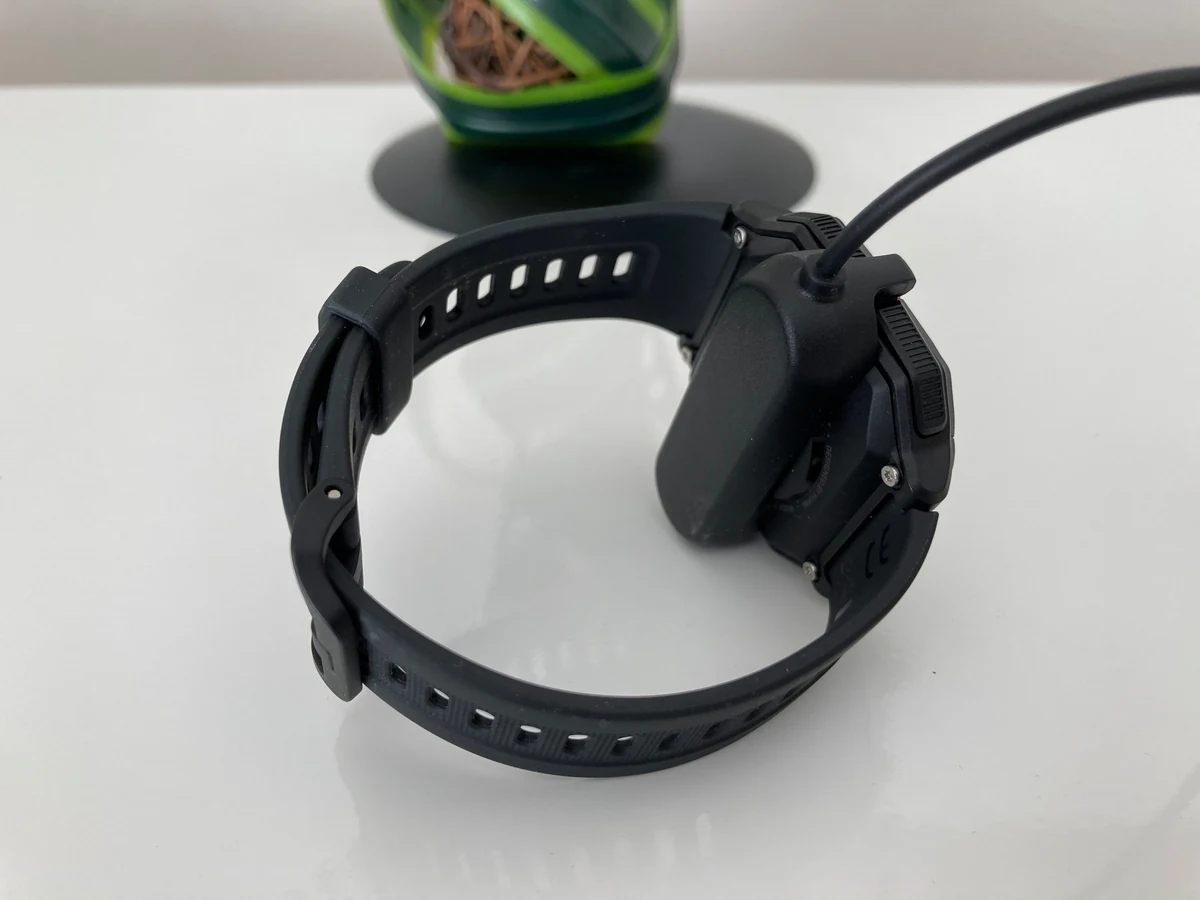 Amazfit Neo - Chargeur © Johan Gautreau