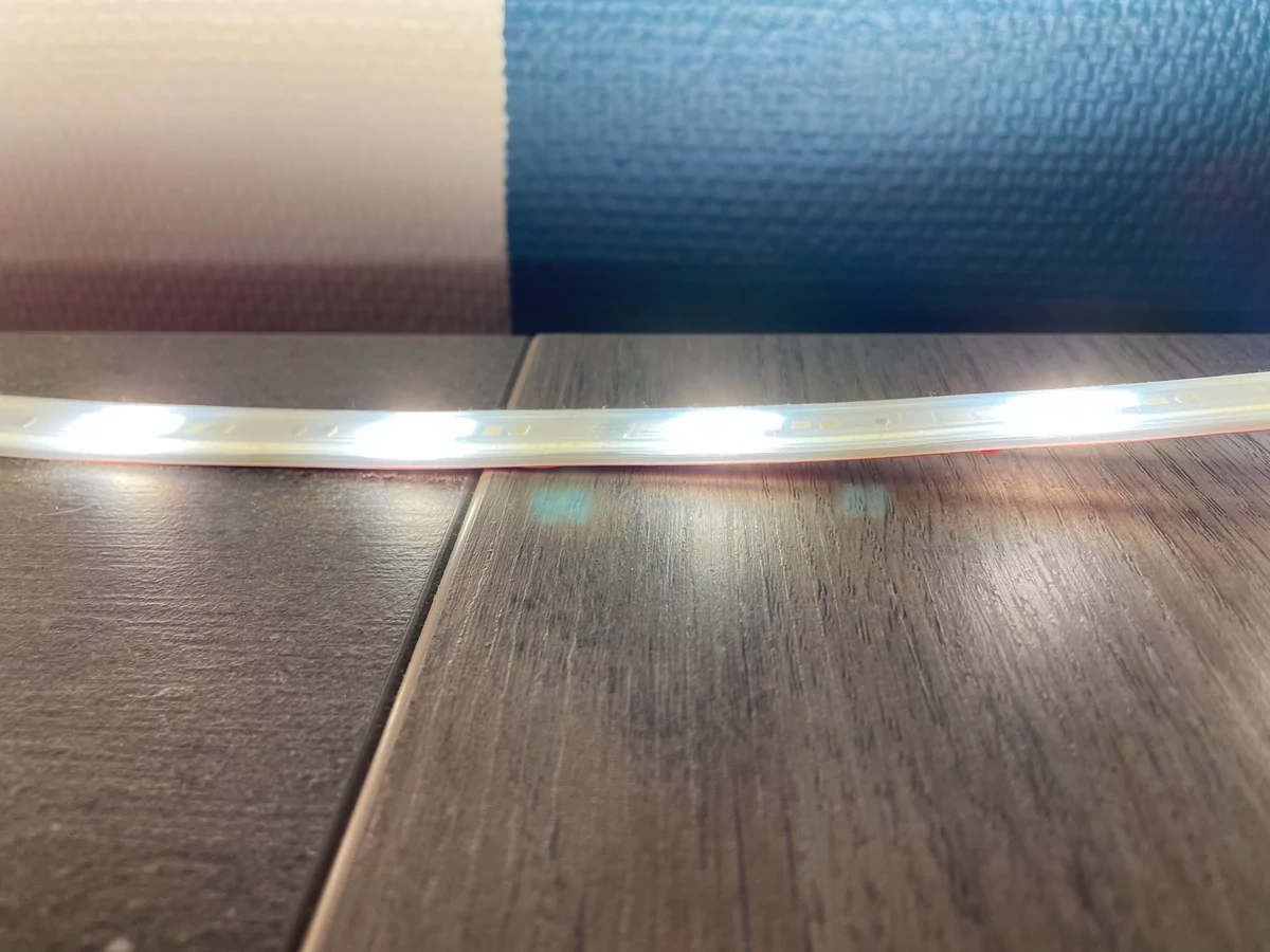Test Nanoleaf Essentials © Mathieu Grumiaux pour Clubic