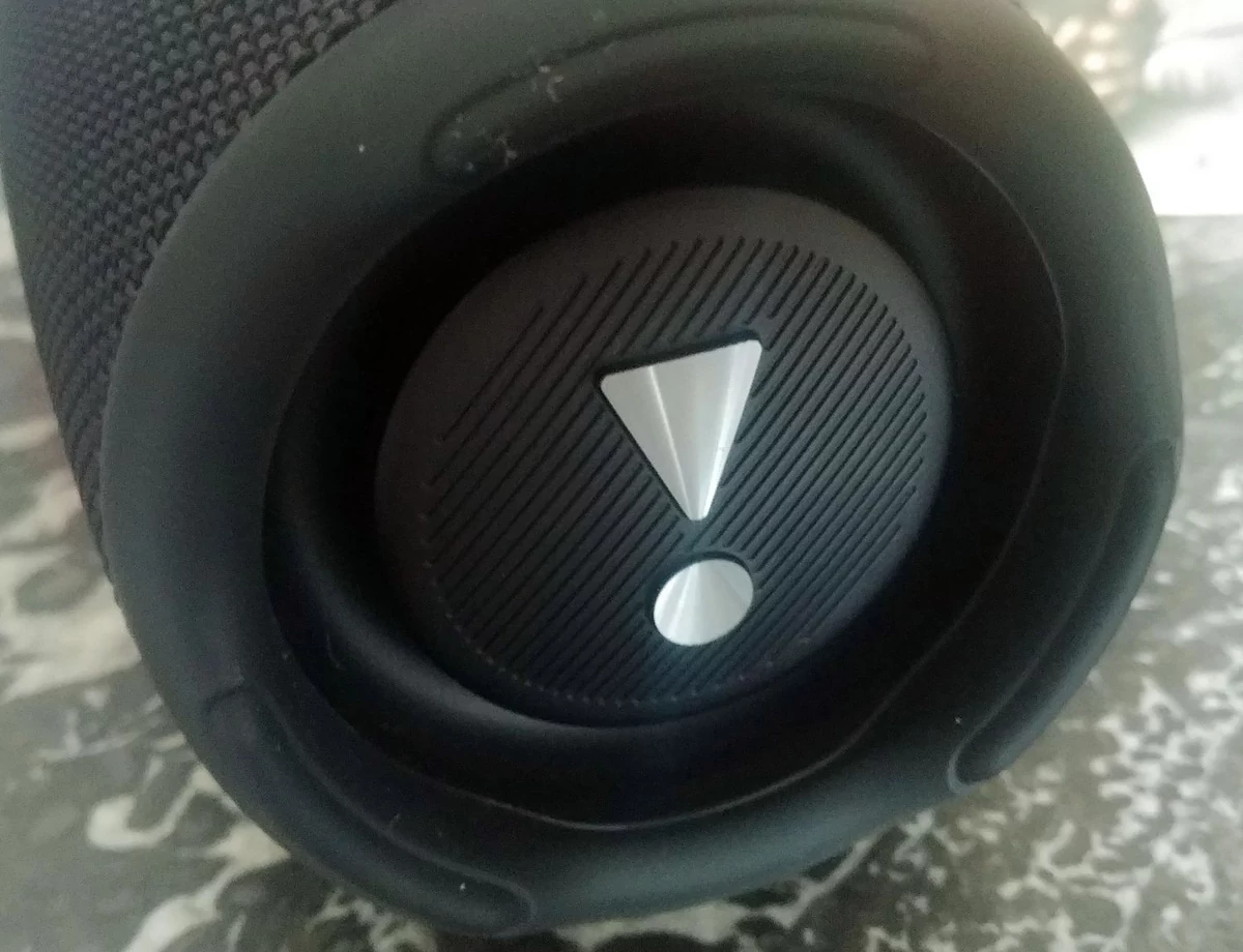 JBL Charge 5 © Nerces