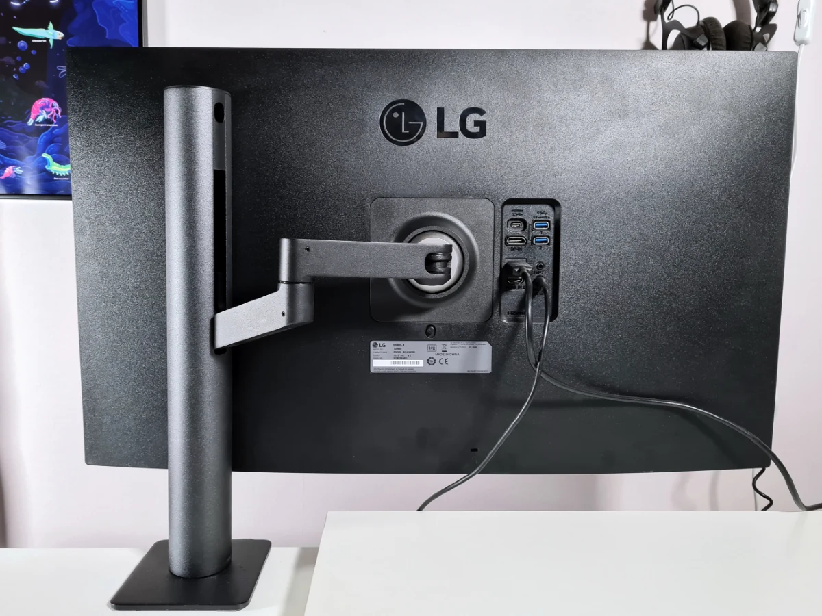 Test LG UltraFine Ergo 32UN880_10 © Matthieu Legouge