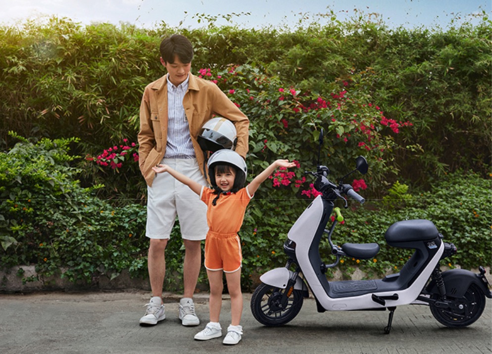 Ninebot A30C : le vélo électrique au look de scooter pourrait rouler en Europe à moins de 500¬