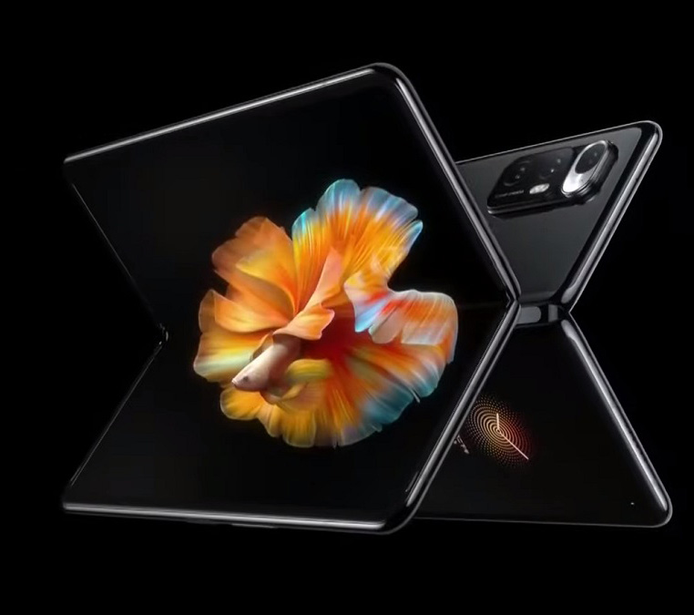 Xiaomi présente le Mi Mix Fold, son premier smartphone pliant qui casse les prix