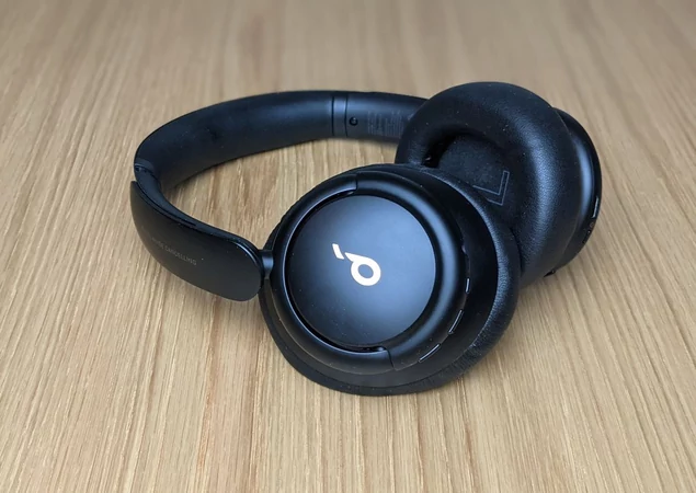Soundcore Life Q30