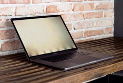 Flexgate : un juge américain accuse Apple d'avoir vendu des MacBook Pro défectueux