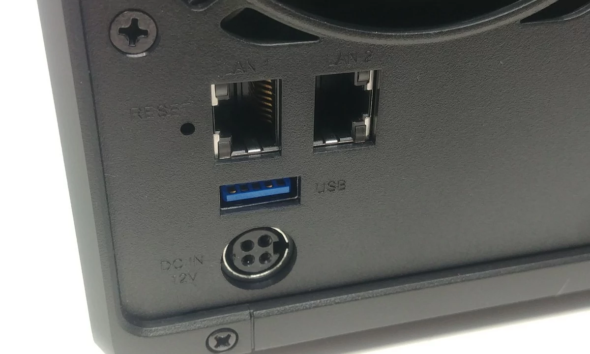 Synolog DS420+ © Nerces