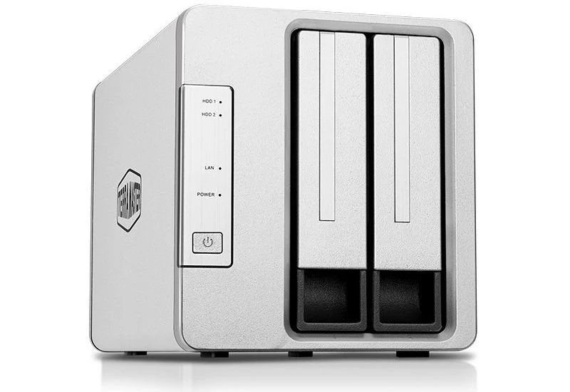 TerraMaster F2-422 © TerraMaster