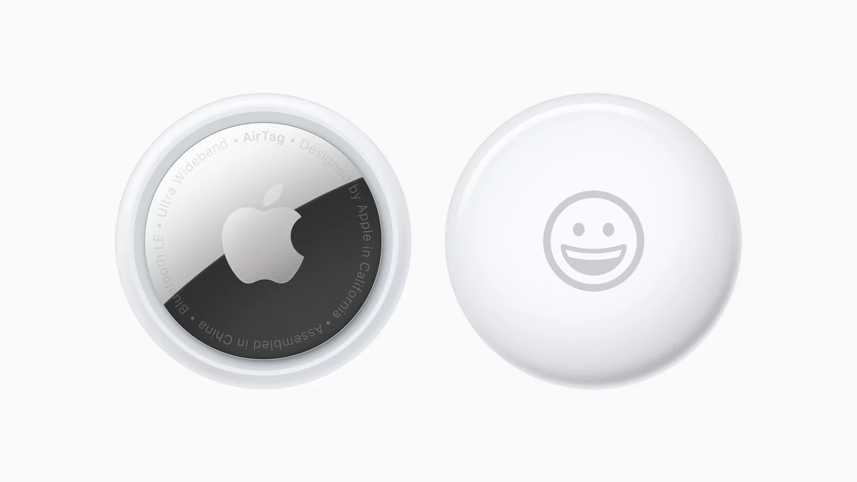 AirTags © Apple