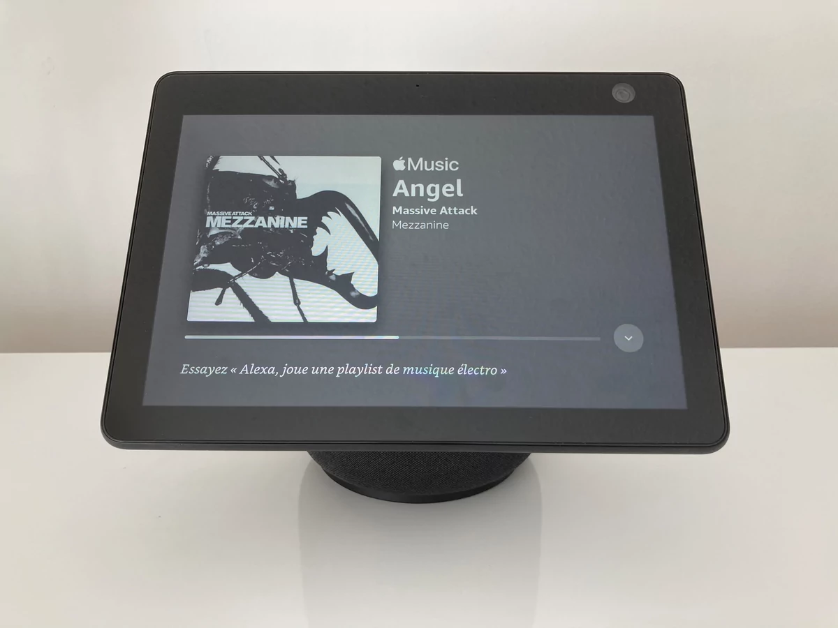 Echo Show 10 - Musique © Johan Gautreau