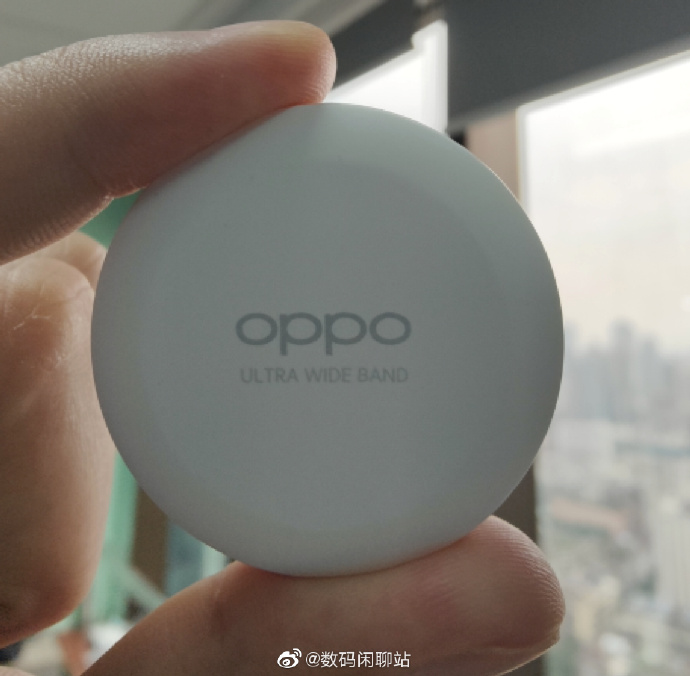 Oppo pourrait concurrencer l'AirTag d'Apple avec un tracker rechargeable en USB-C