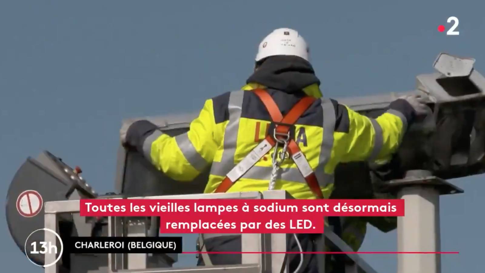 Des autoroutes lumineuses intelligentes en Belgique, une première en Europe !