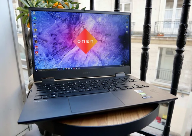 HP Omen 15 EK1