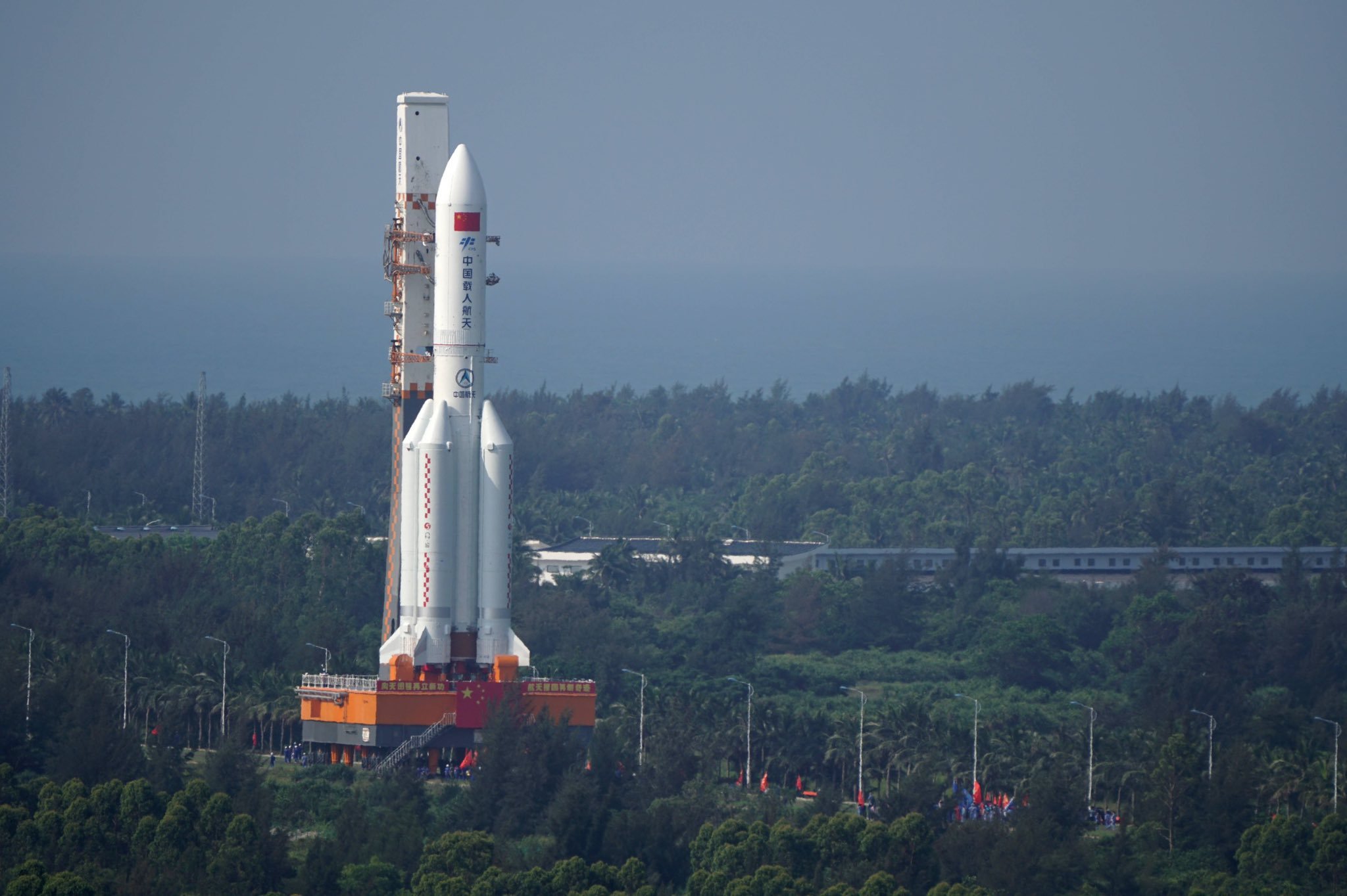 L'étage de fusée qui a emmené la station chinoise en orbite va retomber sur Terre... Mais où ?