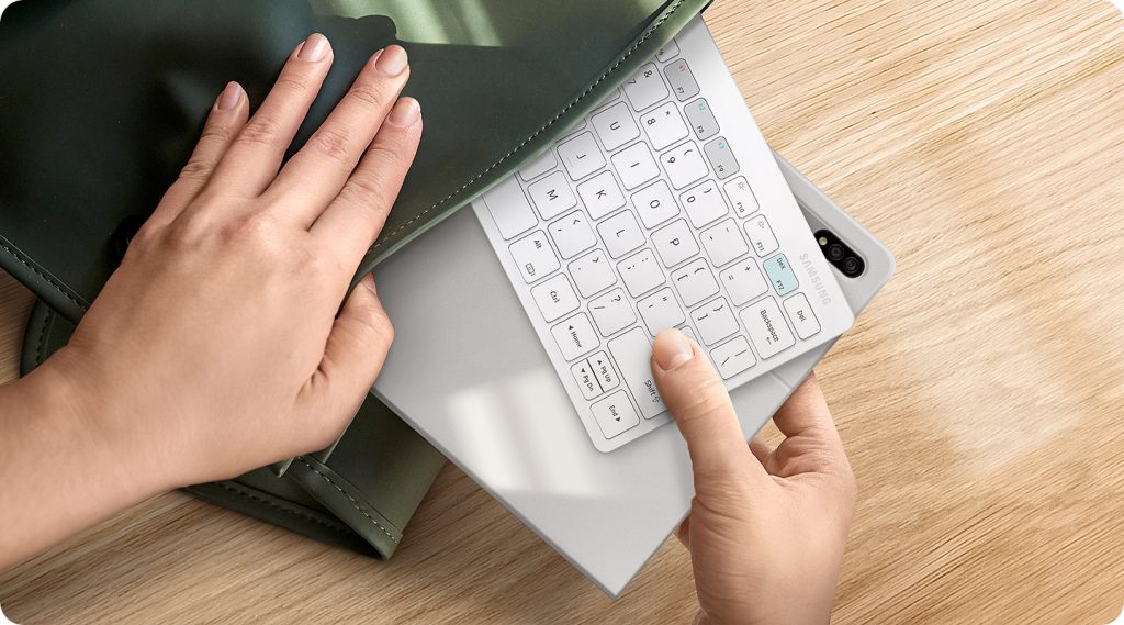 Samsung Keyboard Trio 500 : un nouveau clavier sans-fil, à moins de 50 ¬