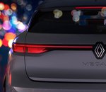 Renault présente son nouveau logo et le dépose déjà sur sa future Megane E-TECH 2022