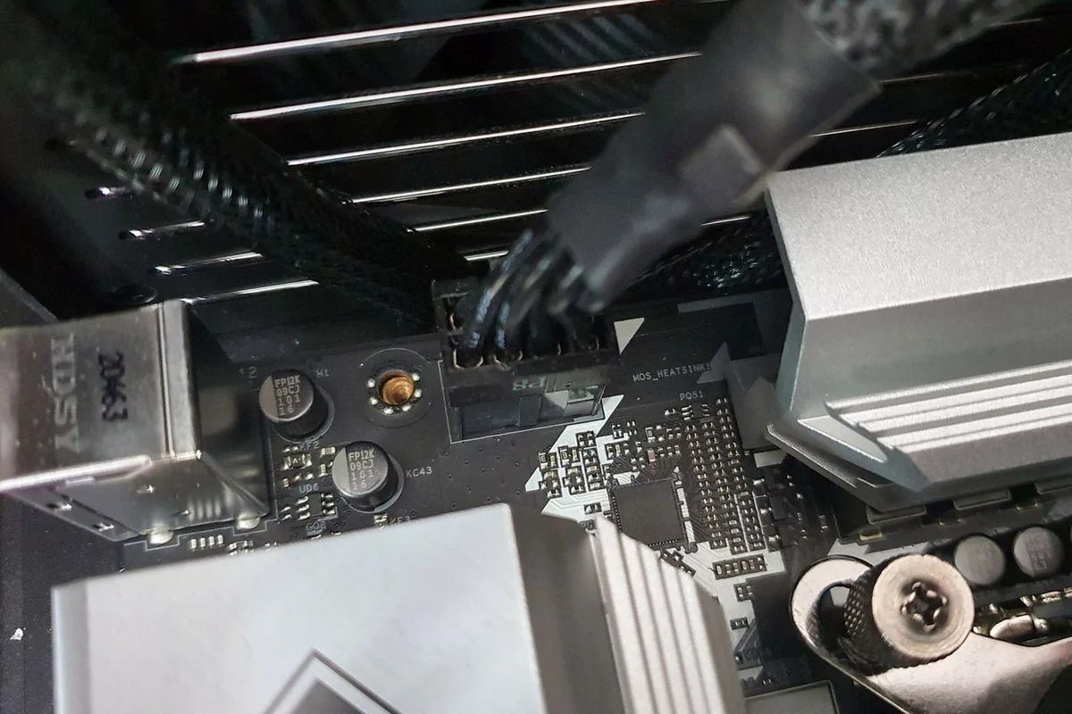 ASRock B560M Steel Legend © Nerces