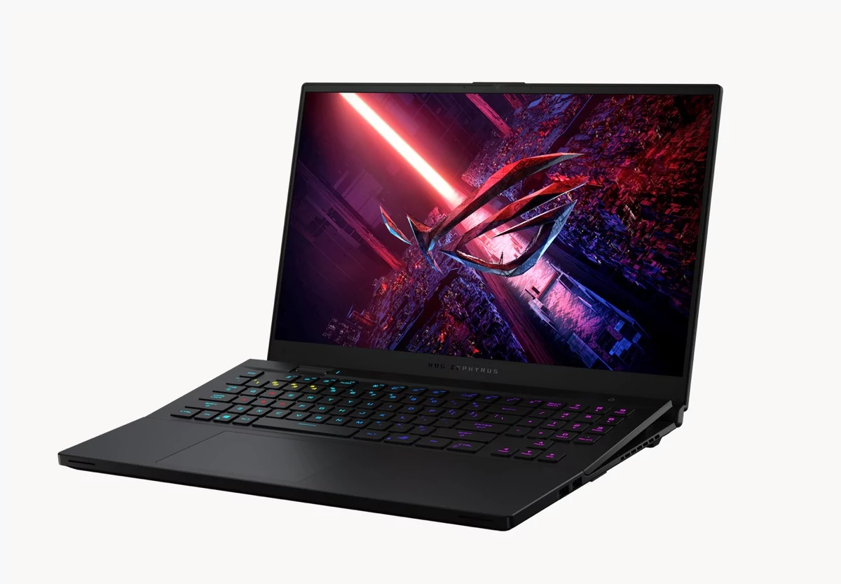 ASUS ROG Zephyrus S17-1 © © ASUS
