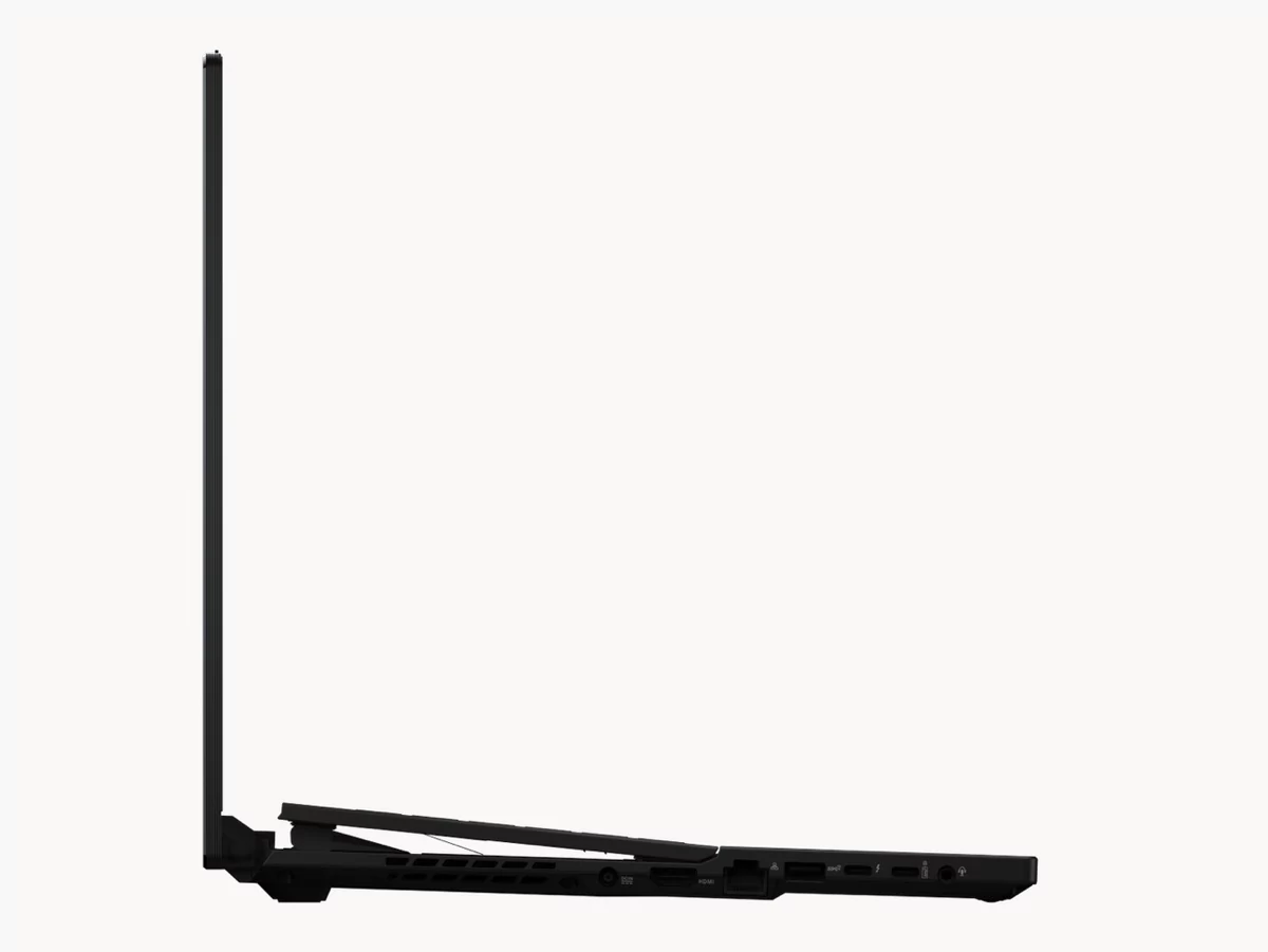 ASUS ROG Zephyrus S17-3 © © ASUS