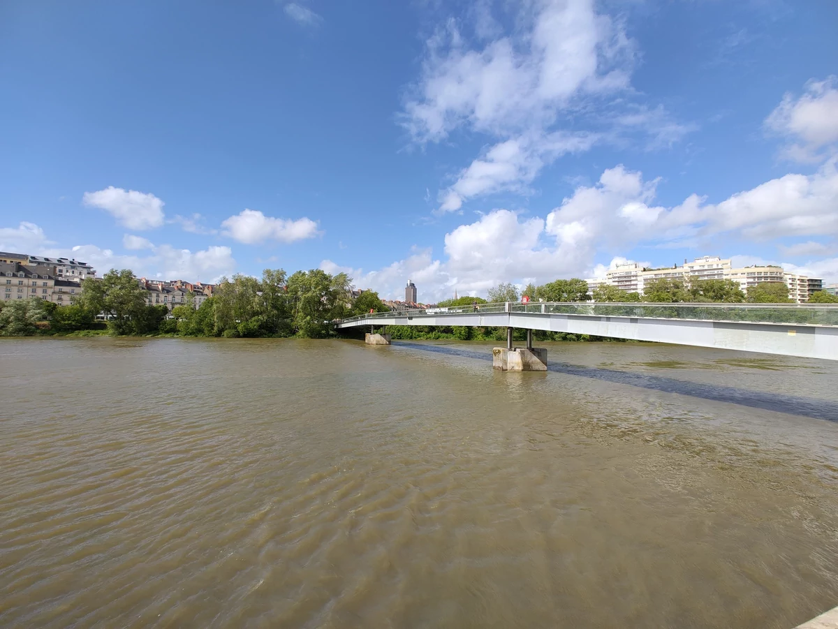 ZTE Axon 30 Ultra test © © Pierre Crochart pour Clubic