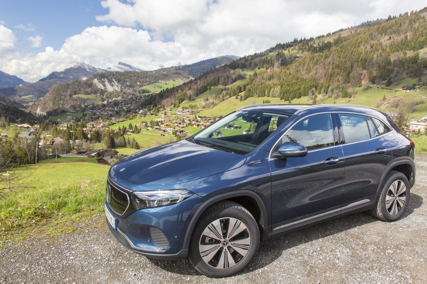 Essai vidéo Mercedes EQC : le SUV électrique testé en pleine montagne