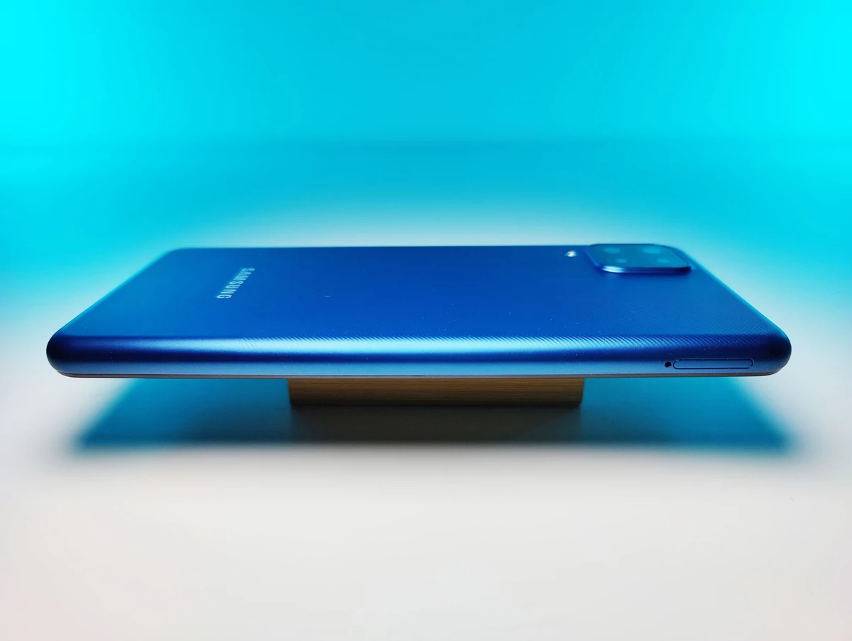 design samsung galaxy a12