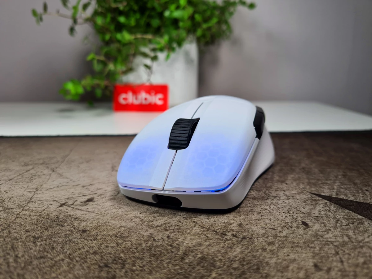 Test Roccat Kone Pro Air_2 © Matthieu Legouge