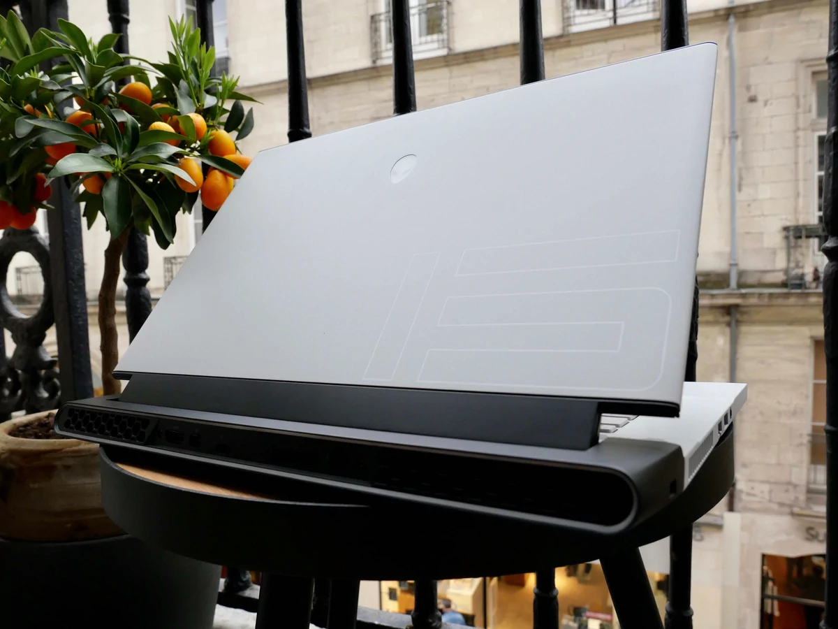 Alienware m15 R4-6 © © Nathan Le Gohlisse pour Clubic