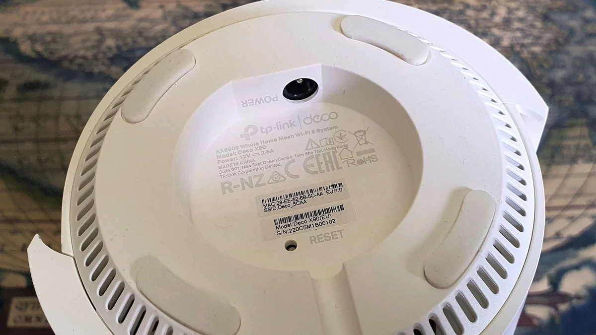 TP-Link Deco X90 © Nerces