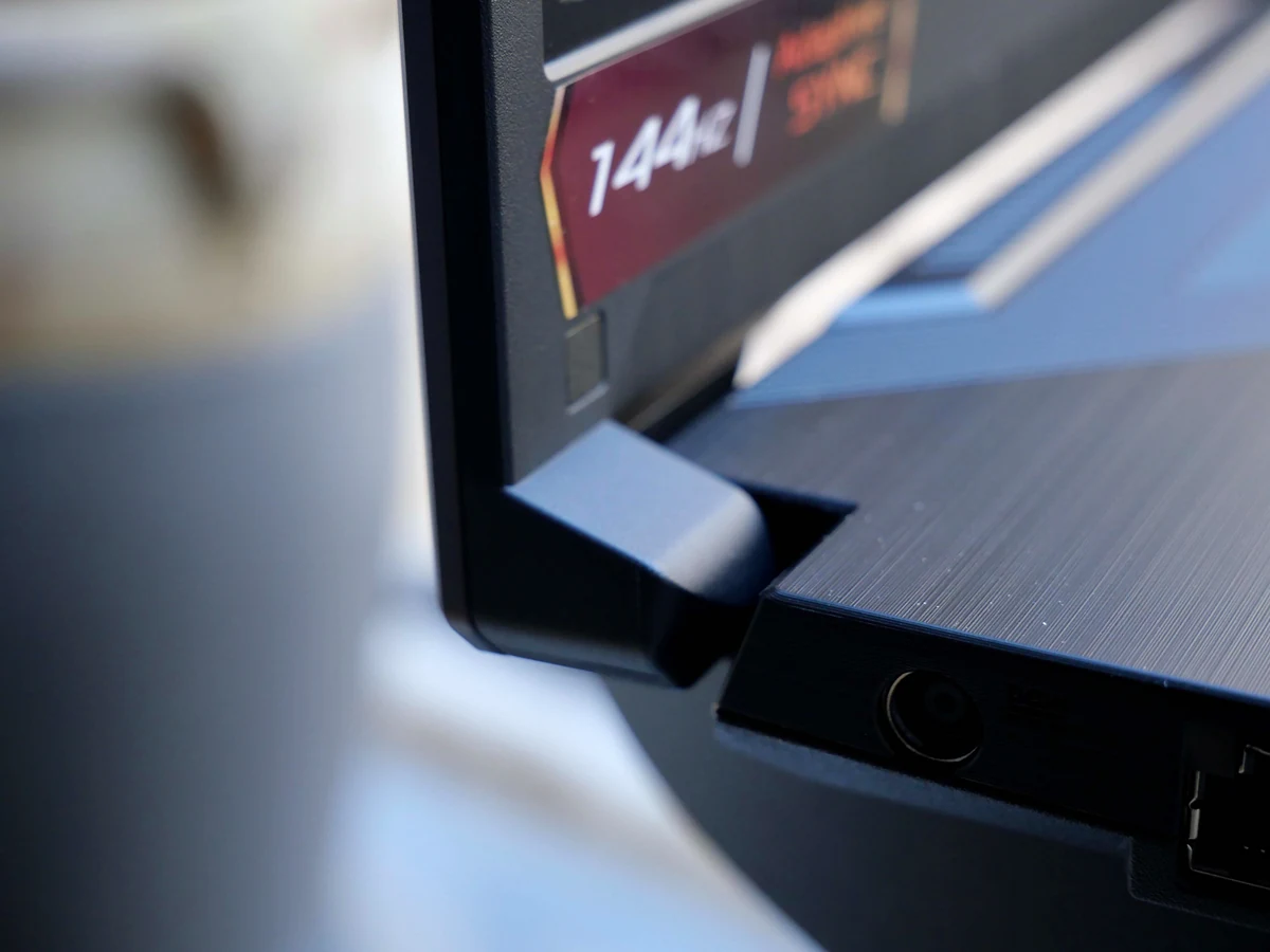 ASUS TUF Gaming F17 2021-17 © © Nathan Le Gohlisse pour Clubic