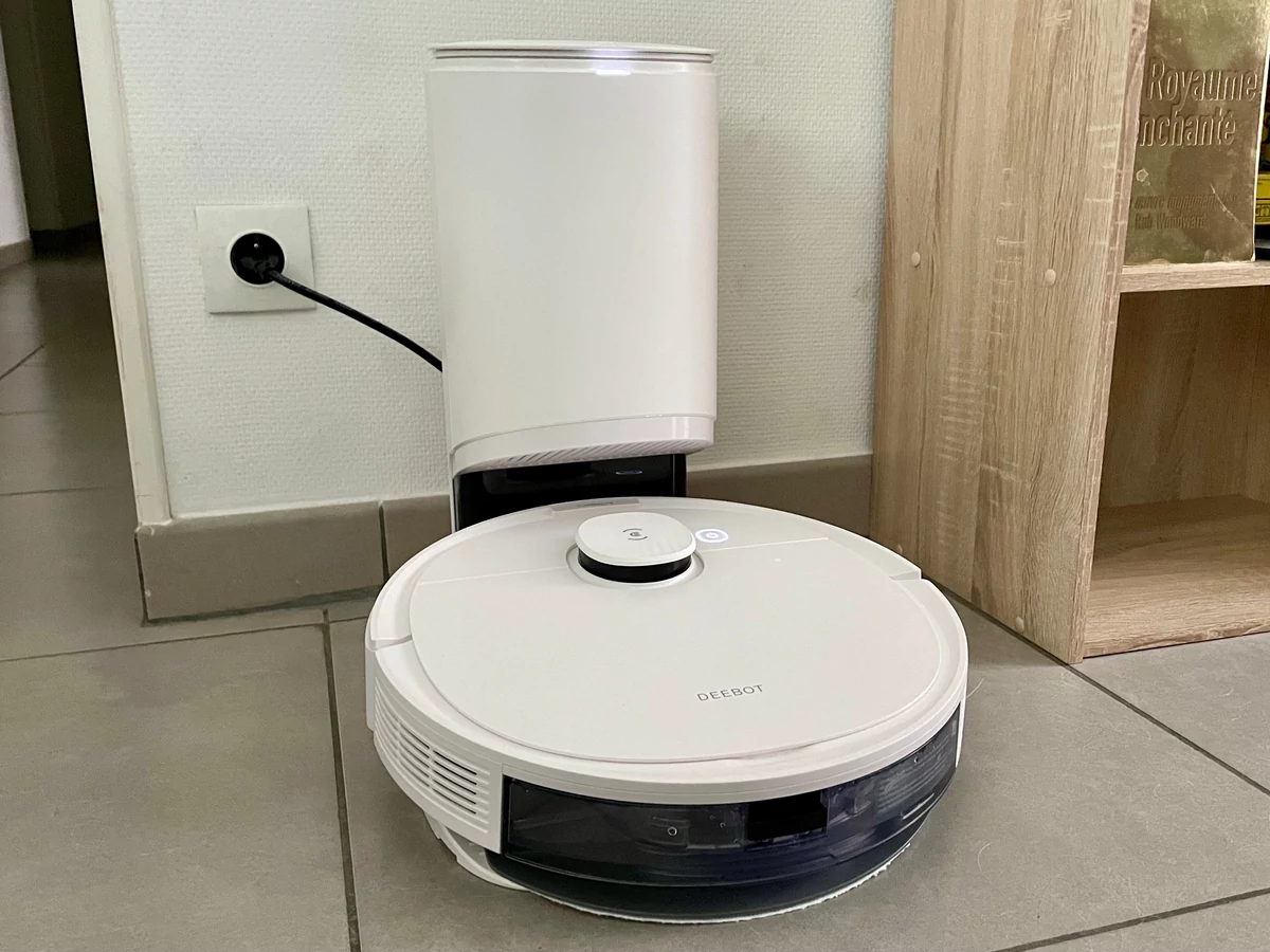 Ecovacs Deebot N8+ © Mathieu Grumiaux pour Clubic