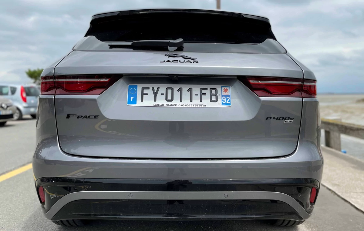 Jaguar F-PACE P400e SE R-Dynamic © Jérôme Cartegini