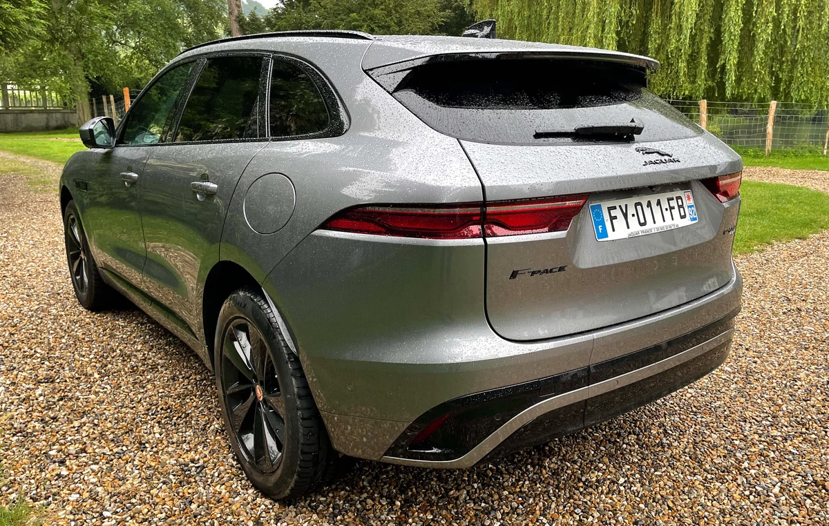 Jaguar F-PACE P400e SE R-Dynamic © Jérôme Cartegini