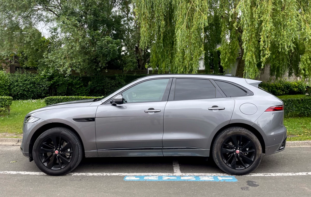 Jaguar F-PACE P400e SE R-Dynamic © Jérôme Cartegini