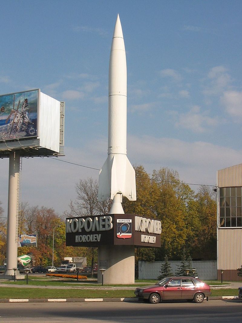 Une fusée R-2 à l&#039;échelle exposée en Russie. Crédits Wikimedia/Nesusvet