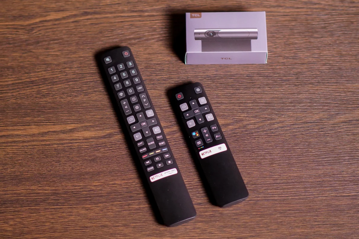 TCL 65C825 télécommandes
