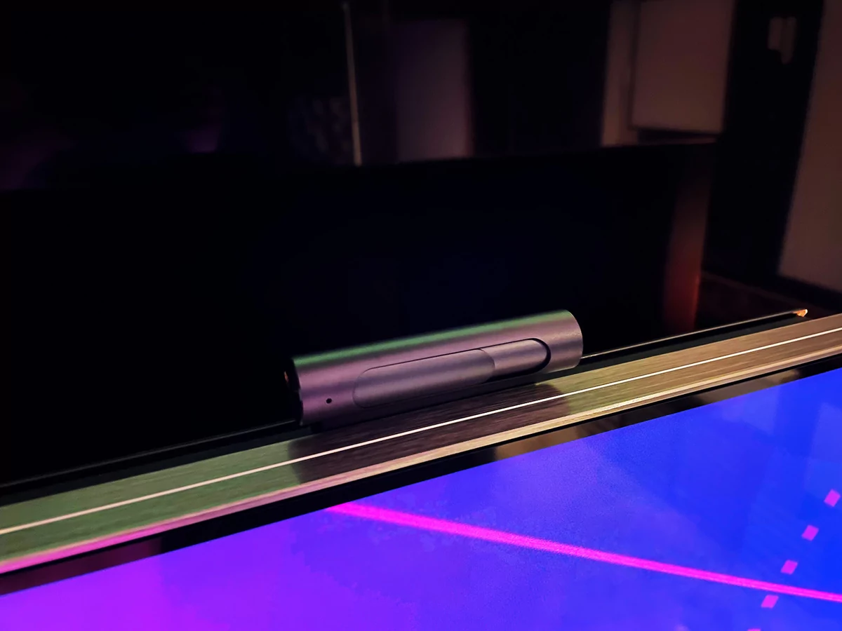 TCL 65C825 caméra