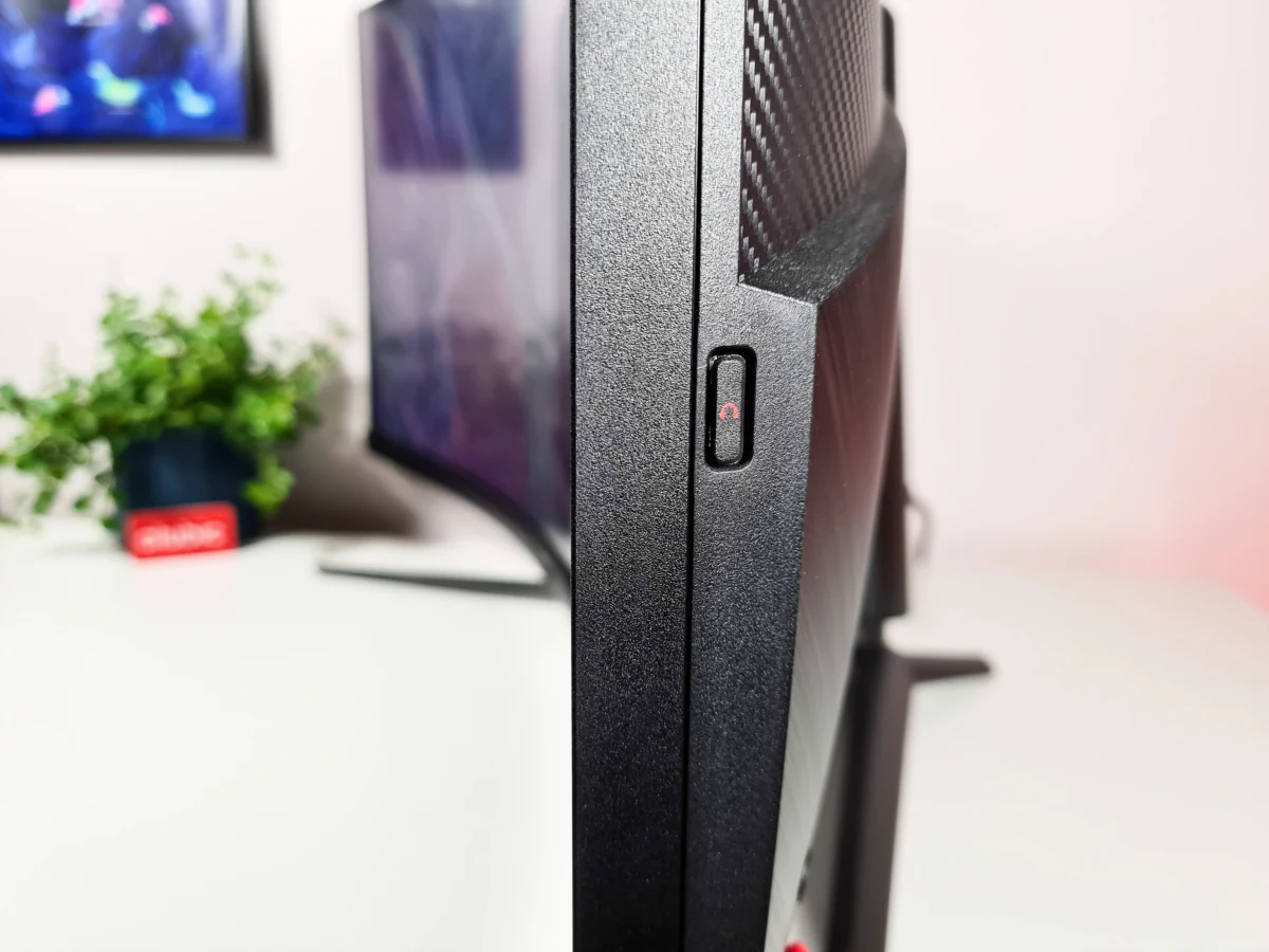 Test MSI MPG Artymis 343CQR_15 © Matthieu Legouge