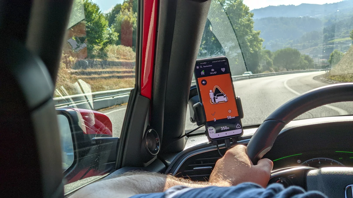Coyote vs waze © David Nogueira