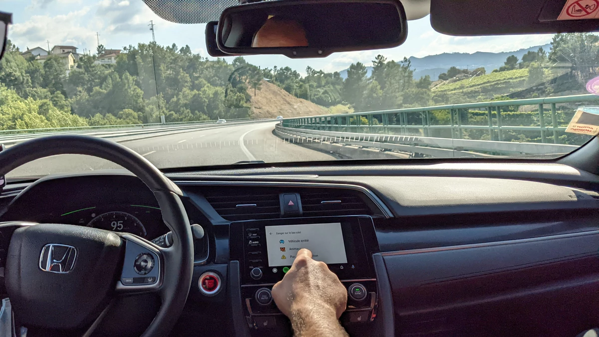 Coyote vs waze © David Nogueira