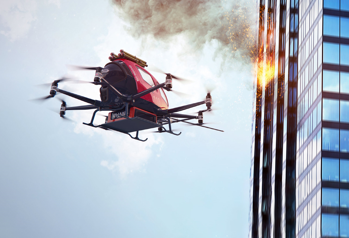 EHang fait une démonstration taille réelle du EH216F, un drone conçu pour combattre les incendies