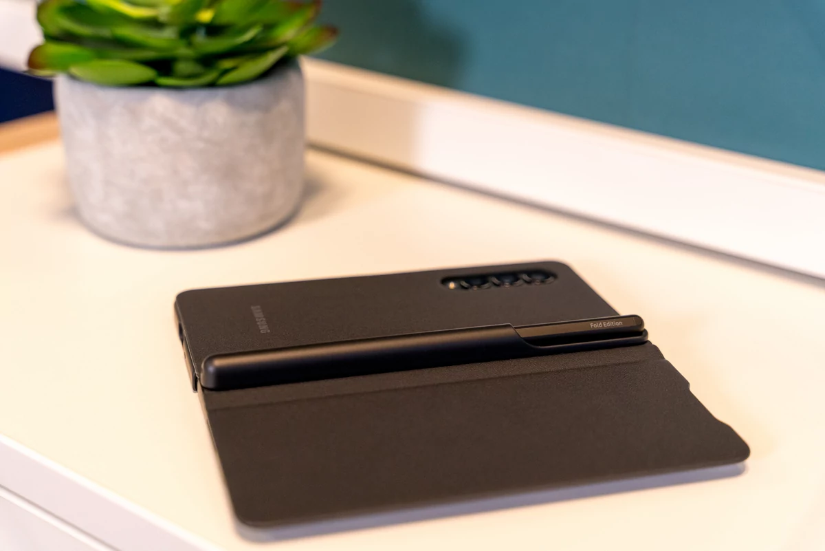 Samsung Galaxy Z Fold 3 © EMBARGO © Pierre Crochart pour Clubic