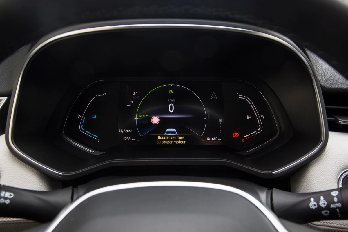Renault Clio E-Tech 145 © Camille Pinet pour Clubic
