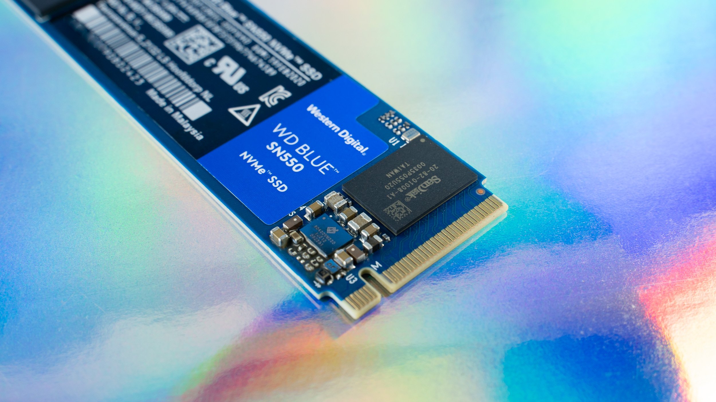 Western Digital reconnait avoir discrètement modifié le type de NAND de son SSD best-seller... dont les performances ont chuté