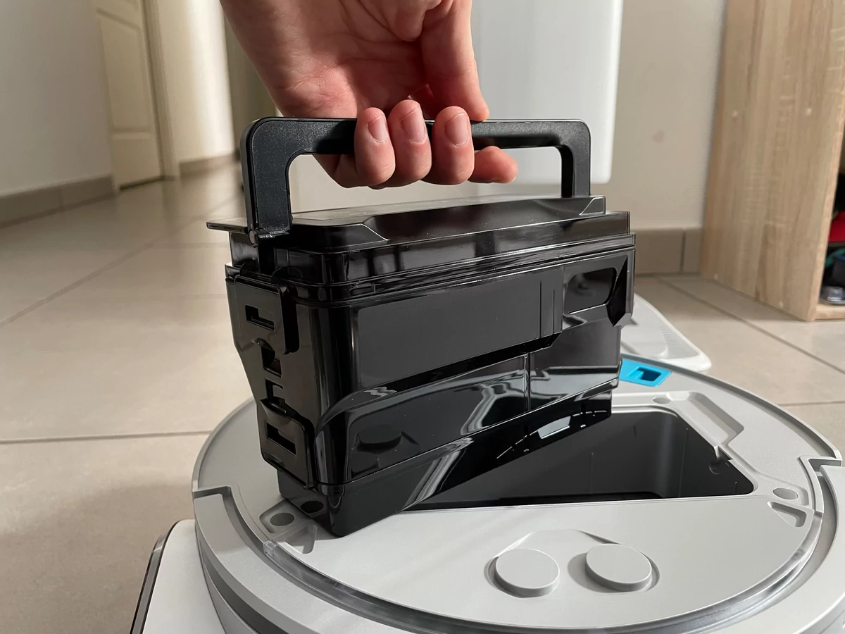 Test Samsung JetBot AI+ © Mathieu Grumiaux pour Clubic