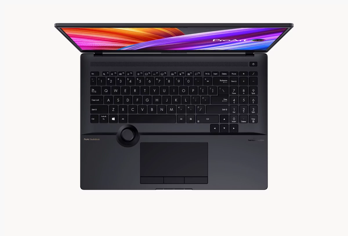 ASUS Studiobook 16-2 © © ASUS