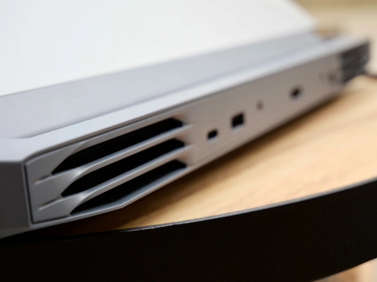 Dell G15-21 © © Nathan Le Gohlisse pour Clubic