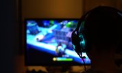 Une étude établit un classement des jeux en ligne, plateformes et streamers les plus propices aux injures