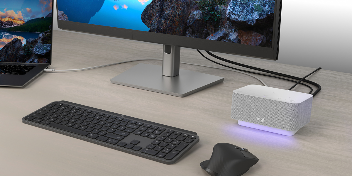 Logitech présente Logi Dock, un hub avec haut-parleur intégré pensé pour le télétravail